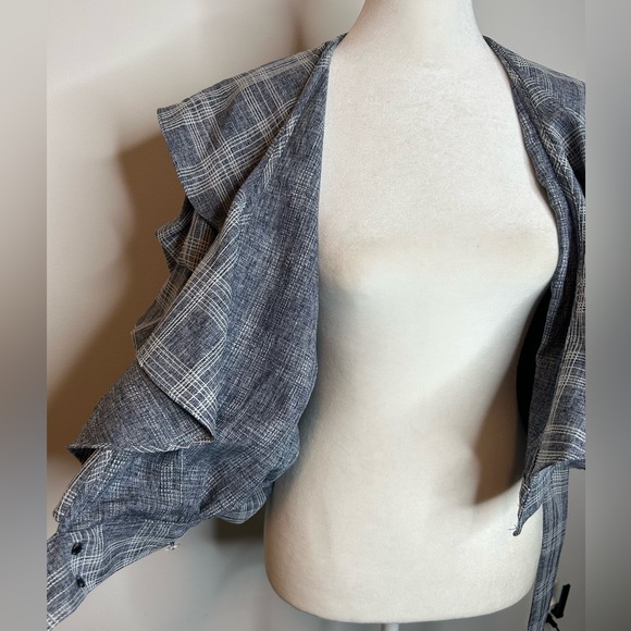 Cqbycq plaid puff shoulder wrap top Size Medium blouse - Picture 5 of 10